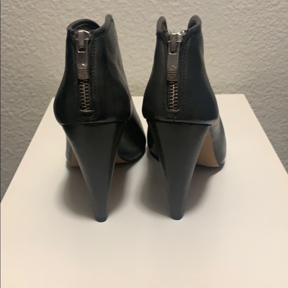 Open toe heels - Picture 2 of 7